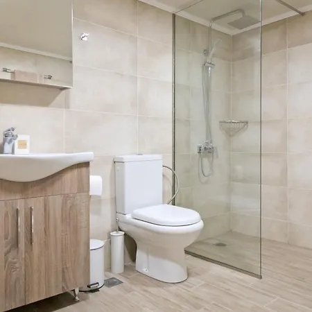 Remezzo Luxury * Koróni